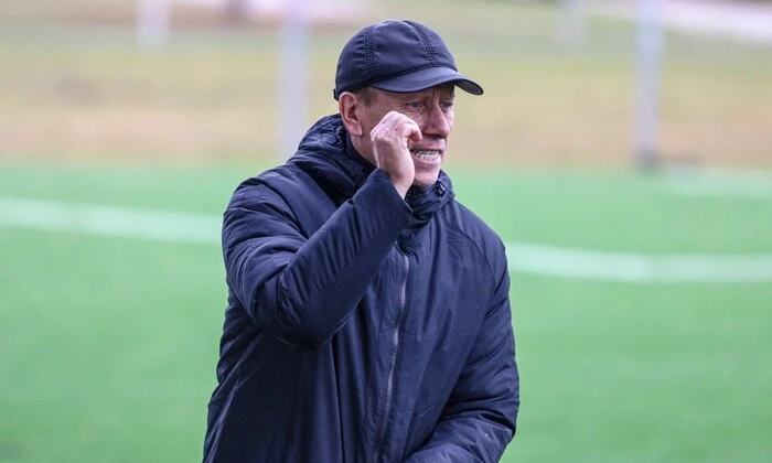 Футбольний тренер та арбітр померли