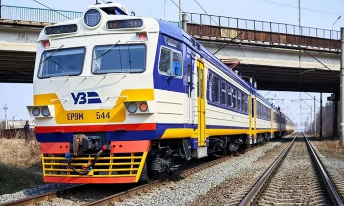 Квитки на потяги подорожчають? Очільник «Укрзалізниці» запропонував нову схему ціноутворення