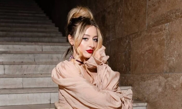 Українська співачка посварилась із таксистом через російську музику (відео)