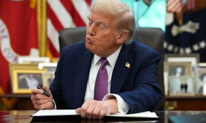 Трамп откладывает вопрос Украины