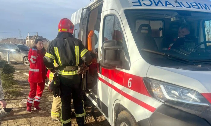 Рятувальники визволили хлопця з озера