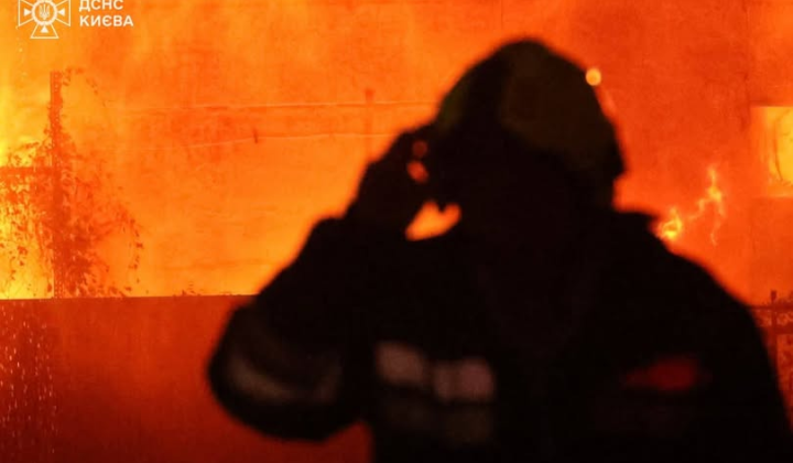 Fire at warehouses in Kyiv