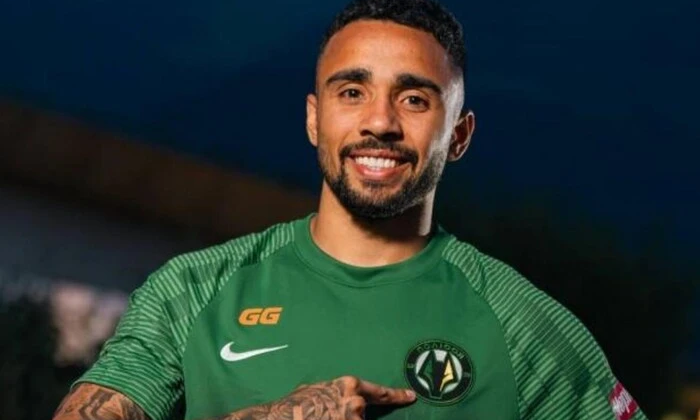 Football club signed a player from Cape Verde