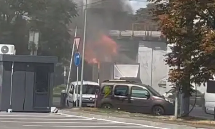 Поліцейський пошкодив вісім авто у Дніпрі