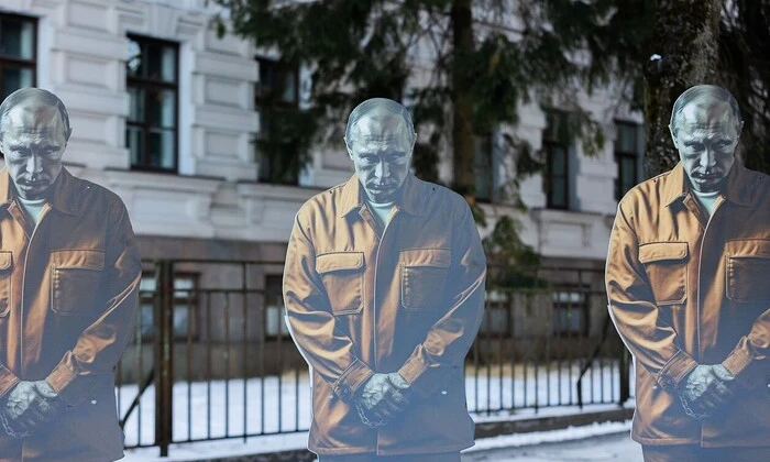 Установлена необычная фигура Путина в Вильнюсе