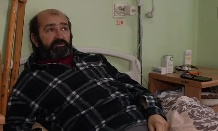 Житель Курахового з зламаною ногою втік з російського полону