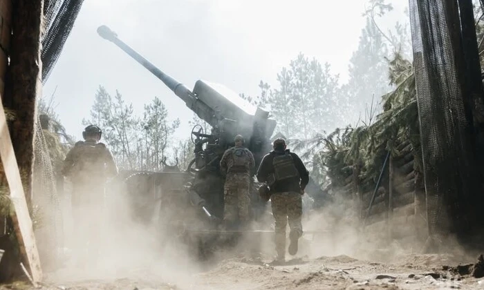 Выстрелы российских военных на передовой