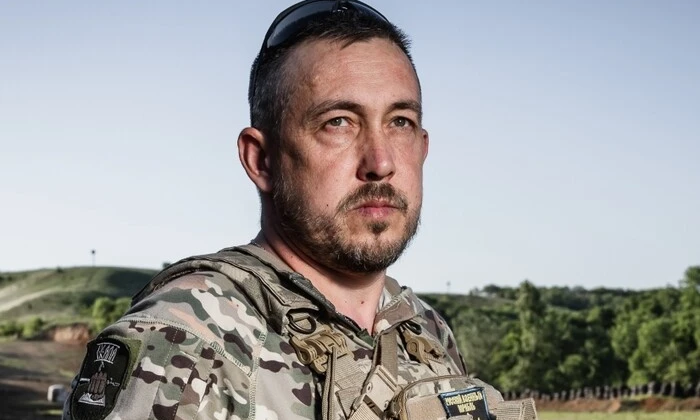 Commander Luchanov deserting military service