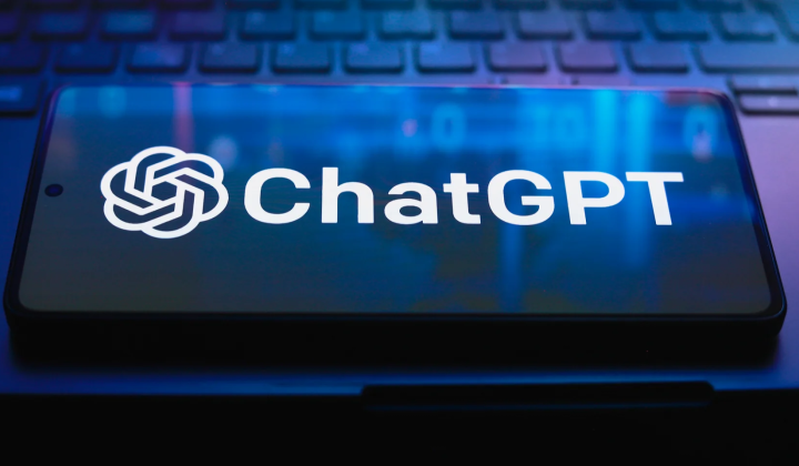 Родители программистки Amazon обвиняют OpenAI в трагедии после советов ChatGPT по отказу от лекарств