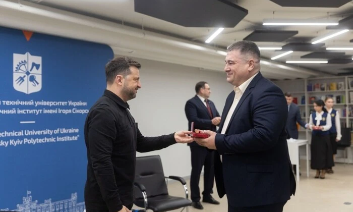 Зеленський анонсує щомісячні стипендії для 2650 науковців