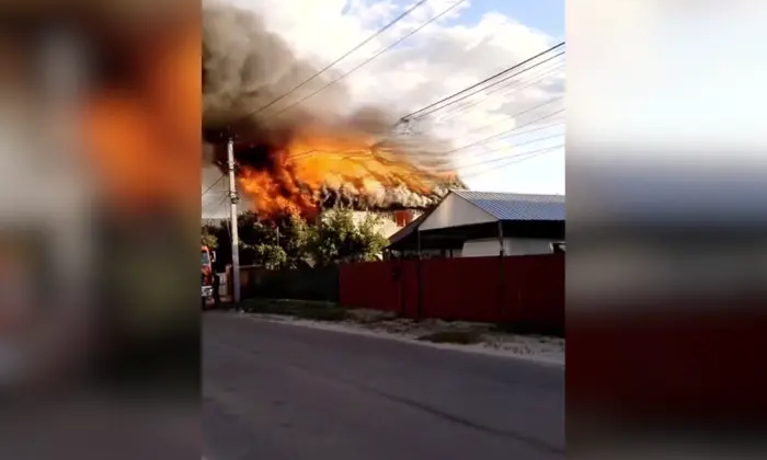 Пожежа в Броварах, працює ДСНС