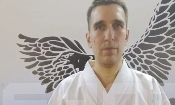 Російський тренер задушив дружину інсценувавши ДТП