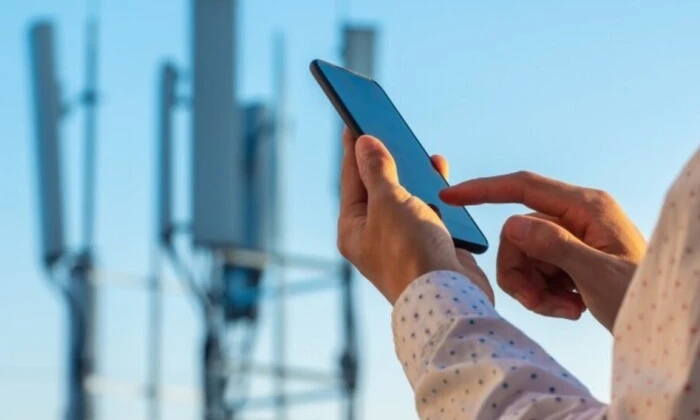 Mobile communication during blackouts