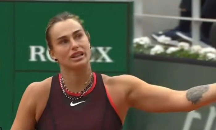 Victoria Azarenka on the Roland Garros court