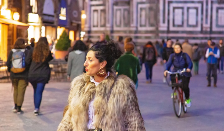 Italian women over 50 choose perfect perfumes