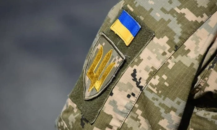 На графике изображено увеличение числа военнослужащих на курсах иностранных языков в вузах в 2021 году на 14%