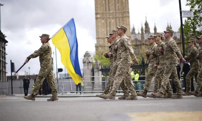 Українські військові на параді у Лондоні