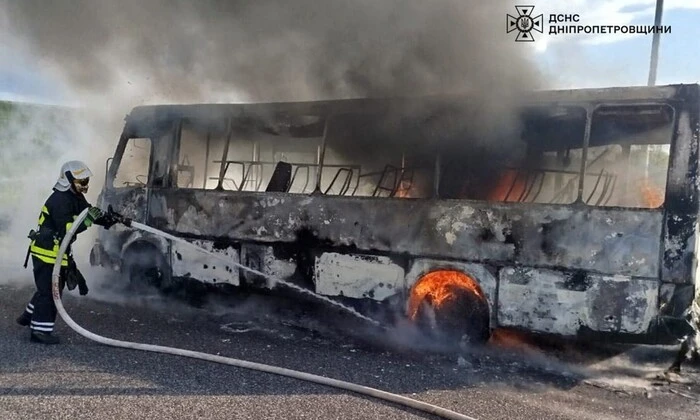 Загорелся пассажирский автобус в Днепропетровщине