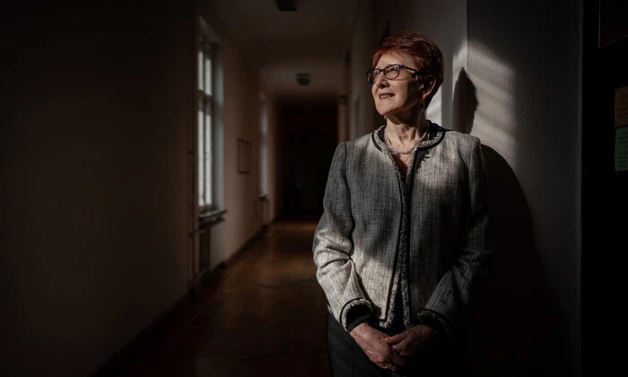 Литературовед преподает в западных университетах