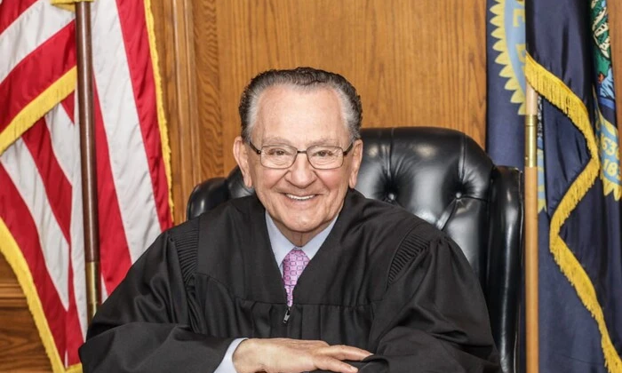 Фото Френка Каприо, выдающегося судьи