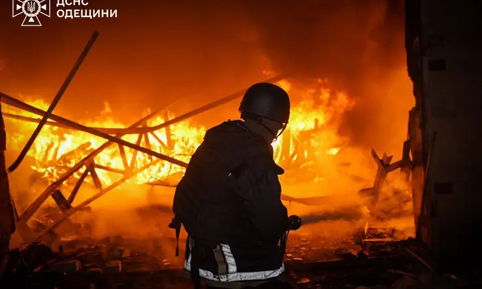 Вогонь та дим під час пожежі