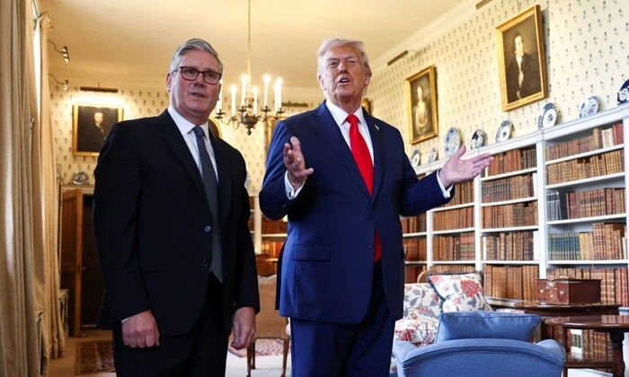 Trump criticizes Starmer and he resigns
