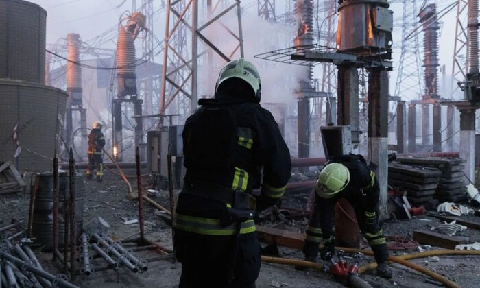 График анализа на фоне государственных флагов