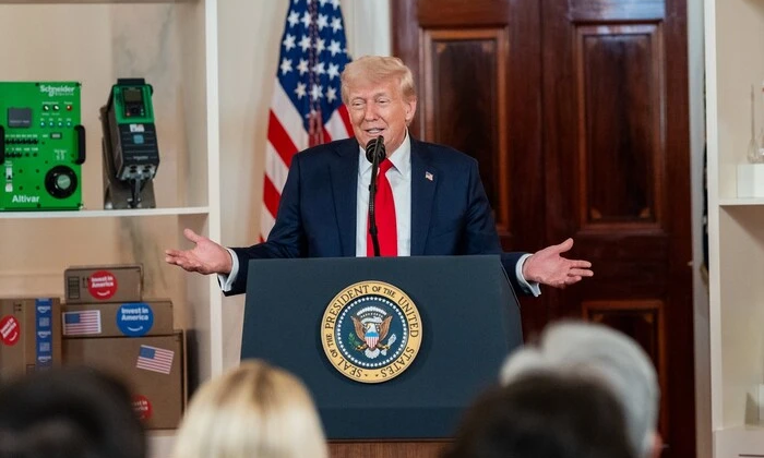 Трамп закликає Україну швидко погодитися на переговори з Росією