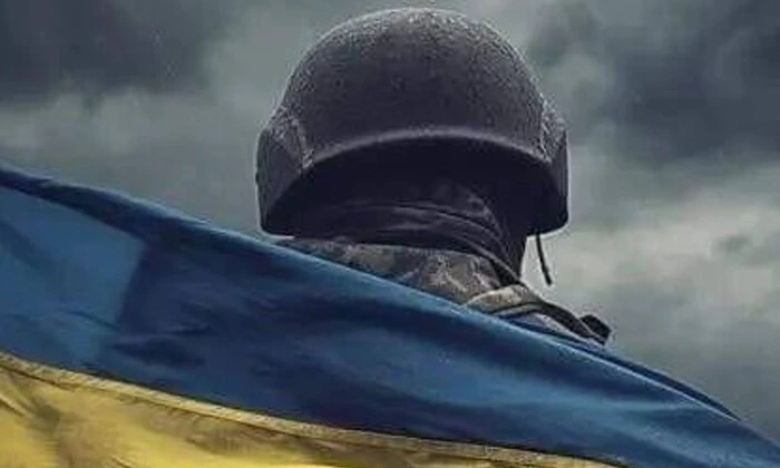 Група українців обговорює проблему корупції