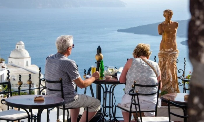 Вершини Гімалаїв: нова країна для пенсіонерів