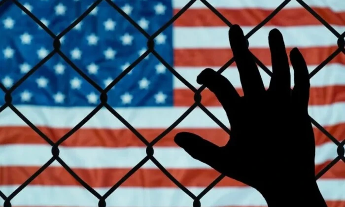 Подпись к запрету на въезд: США против нелегальных мигрантов