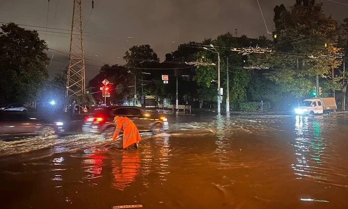 Негода в Одесі: заклик до обмеження пересувань