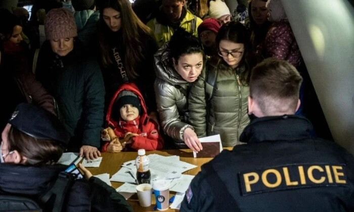 Люди на демонстрації в Чехії