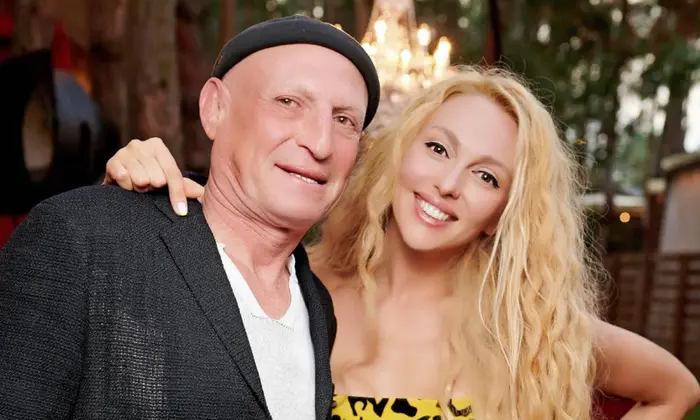 Оля Полякова не ділить ліжко