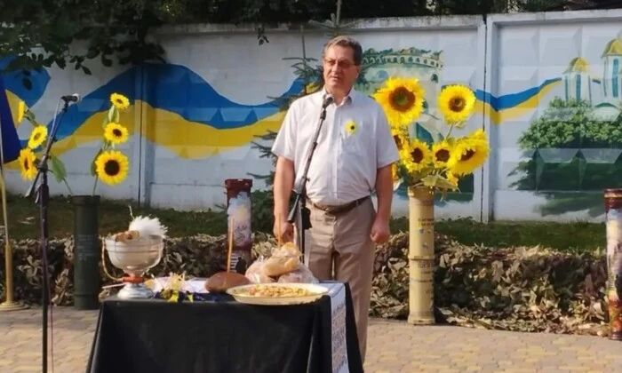 П'яний Острога слухав російські пісні