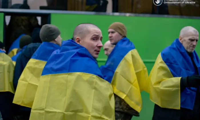 Вибух біля ТЦК на Хмельниччині - фото