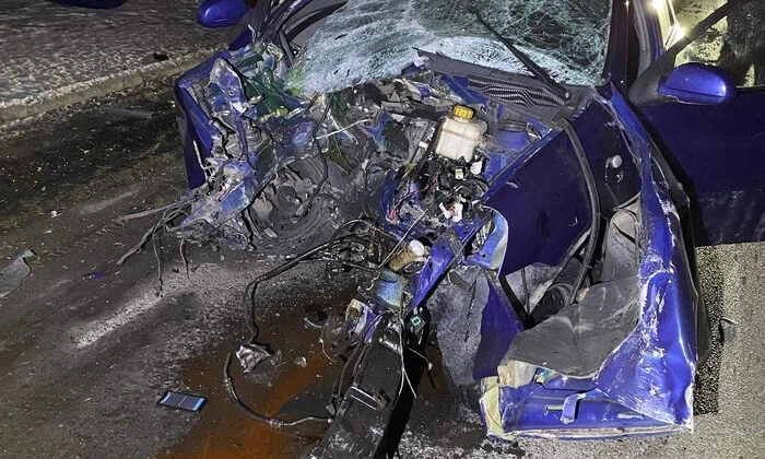 Пьяный мужчина украл автомобиль и вызвал ДТП