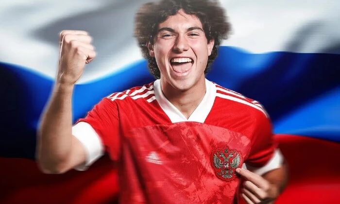 Молодий футболіст відмовляється від російського громадянства