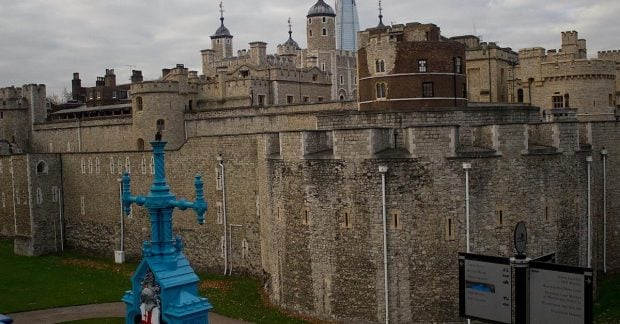 15 Haunted Locations Around the Globe: Legends, Curses, and Paranormal Encounters