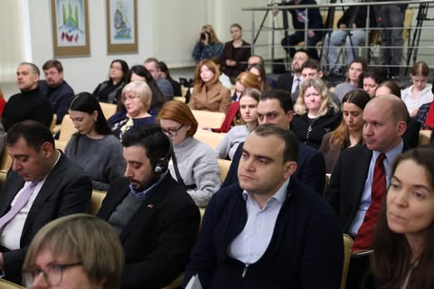 Graphic image about policy towards Crimea