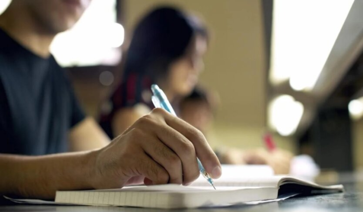 Молодь в українській освіті під прицілом