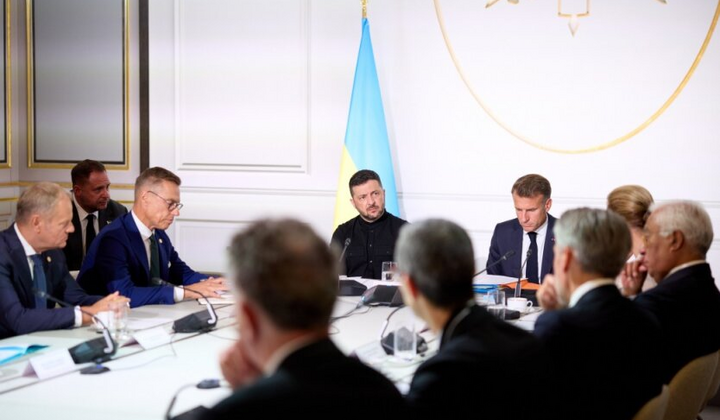 Зеленський і Трамп обговорюють ключ до миру