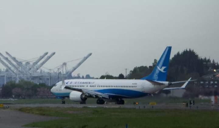 Boeing 737 MAX в воздухе над Америкой