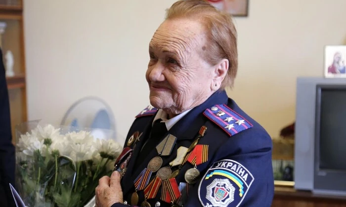 Родом из Винницы, хотела бы защищать Украину