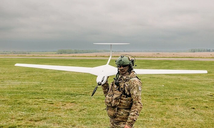 Удар 400 дронами. Зеленский на фронте