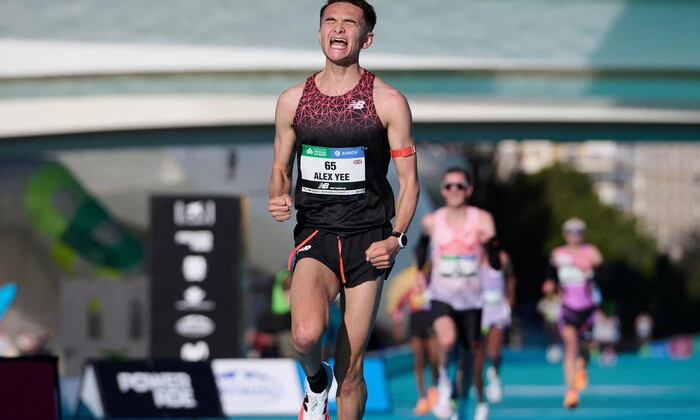 Олімпійський чемпіон біжить марафон в Валенсії