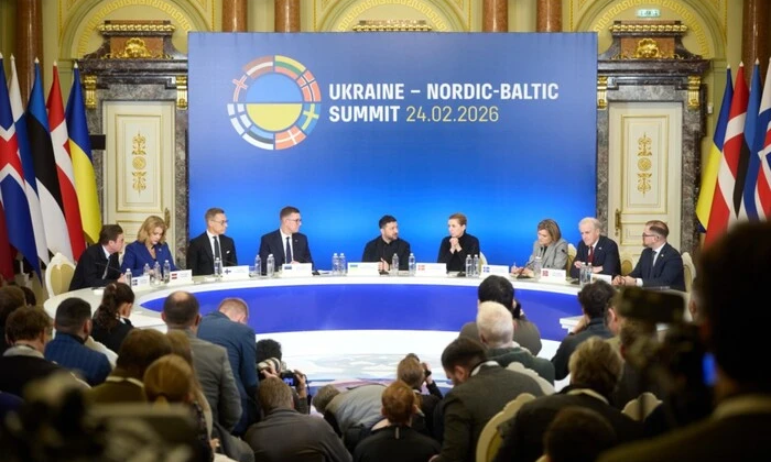 Over 42 billion euros of aid to Ukraine