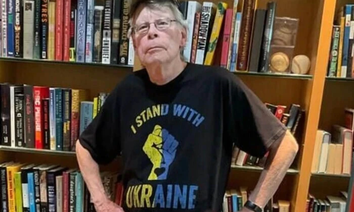 Stephen King speaks to Ukrainians on war anniversary