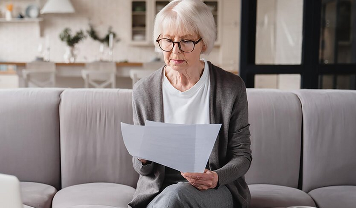 Пенсії та субсидії за березень