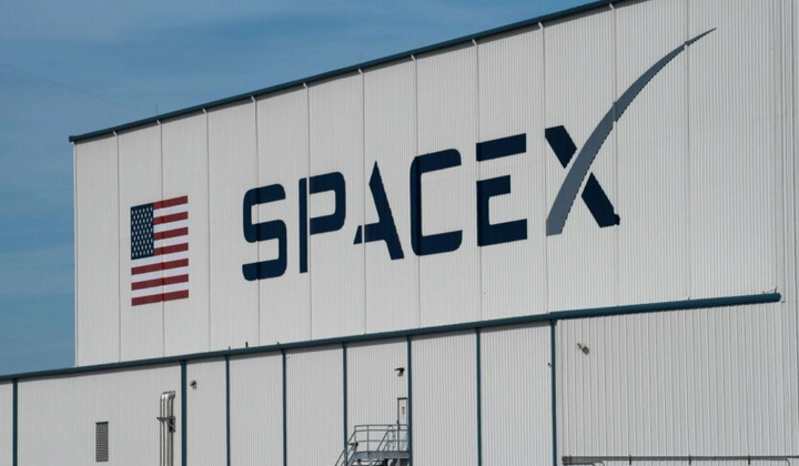 Мільярдер з Росії у власності SpaceX